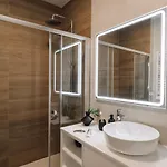 Barnett - 2 Bedrooms And Balcony In Campolide Διαμέρισμα